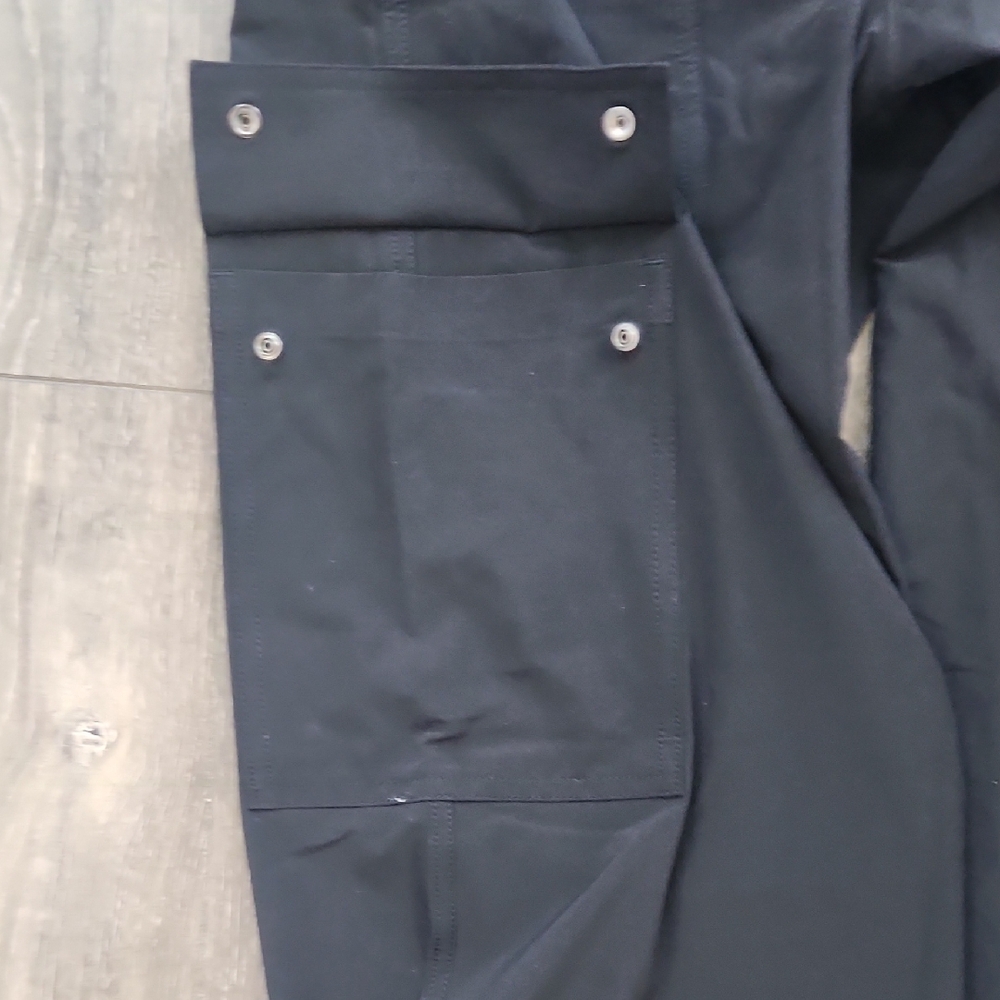 NWT Athleta Brooklyn Heights Cargo Pants - Black - Size US 8 - Picture 5 of 6